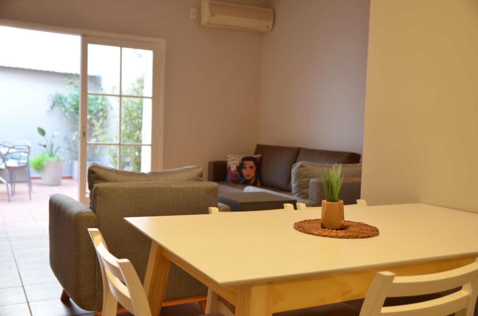Renovar Mendoza Esterno foto